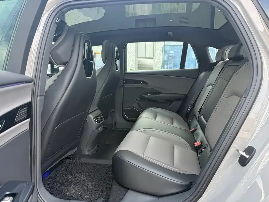Hongqi EH7 Hongqi EH7 2025 640 4WD Smart Edition 2025 — миниатюра 2