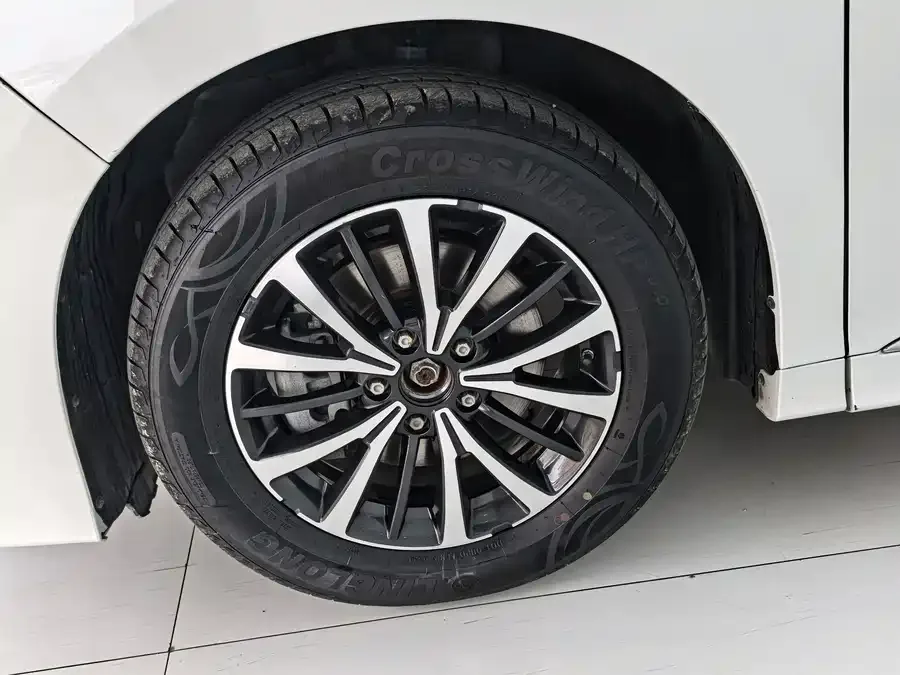 GAC Trumpchi M8 Trumpchi M8 2023 Lingxiu Series 390T Deluxe Edition 2023 — миниатюра 2