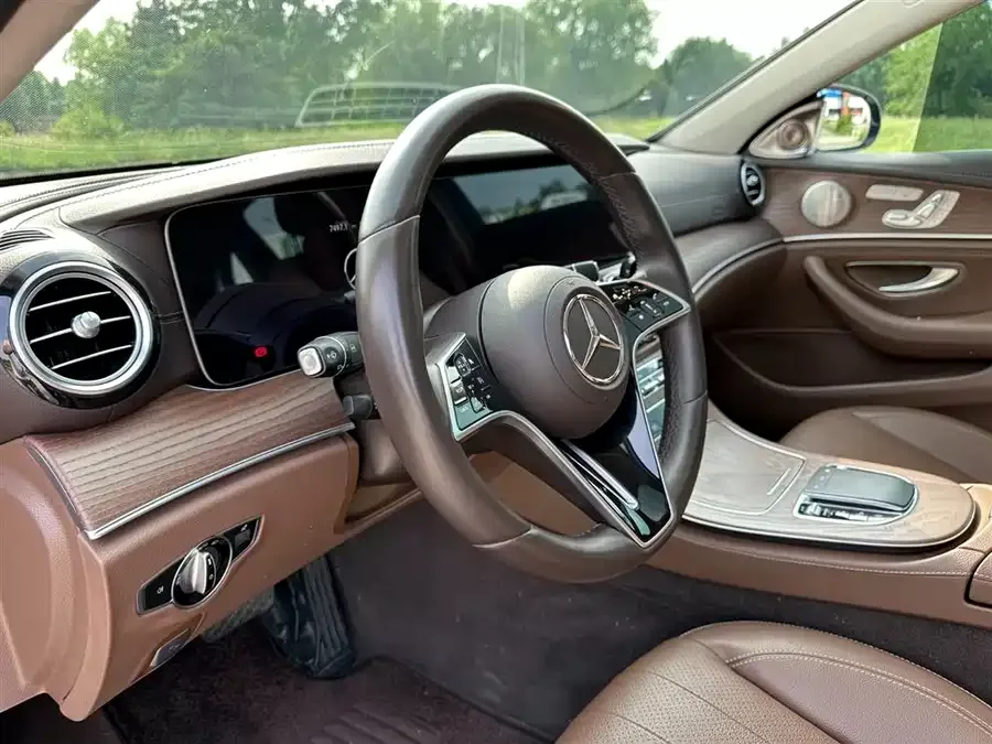 Mercedes-Benz E-Class Mercedes-Benz E-Class 2022 Model Three E 300 L Fashion Edition 2022 — миниатюра 4