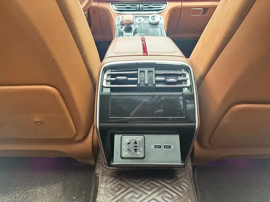 Hongqi H9 Hongqi H9 2023 2.0T Zhilian Qichang Edition 2023 — миниатюра 3