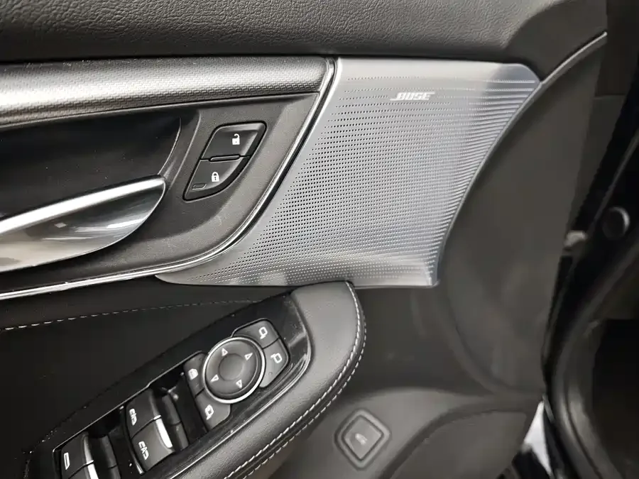 Cadillac CT5 2023 28T Luxury Edition (Standard Edition) 2024 — миниатюра 3