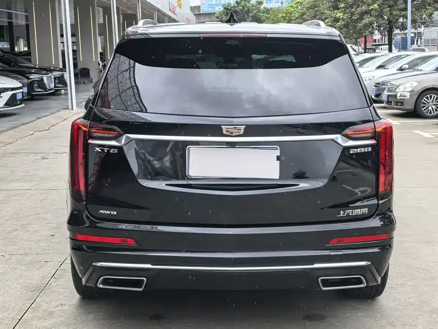 Cadillac XT6 2022 2.0T 6-seat 4WD luxury standard version 2022 — миниатюра 4