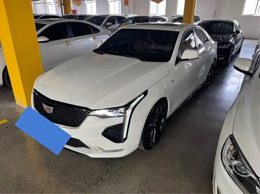 Cadillac CT4 2023 28T Premium Model 2023 — фото 1, купить с доставкой в Москву