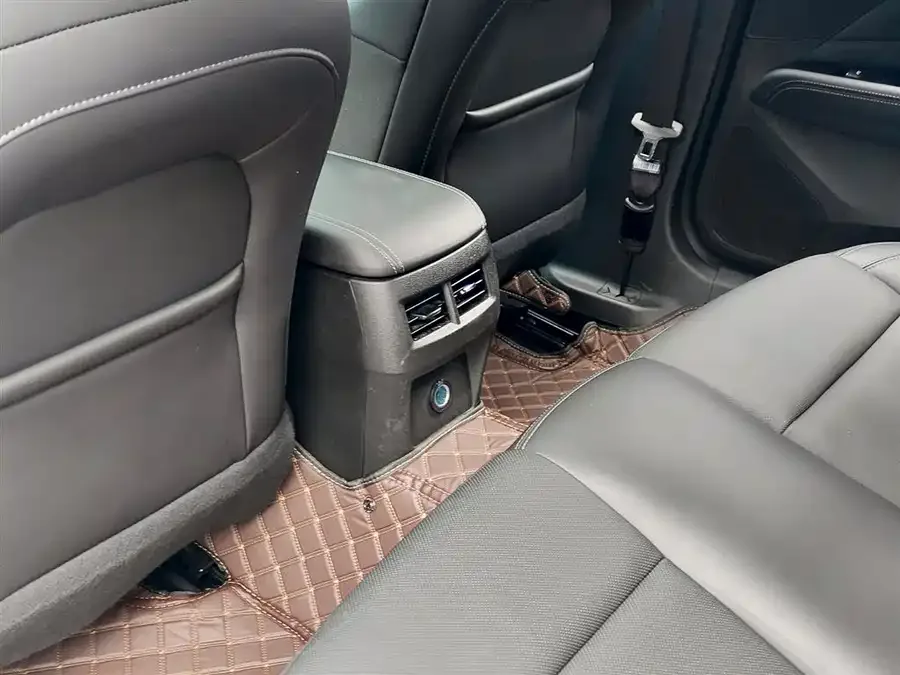 Cadillac CT4 2022 28T luxury model 2023 — миниатюра 3