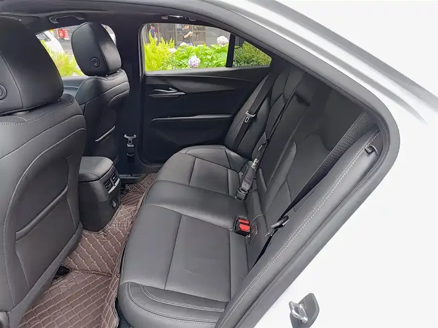 Cadillac CT4 2022 28T luxury model 2023 — миниатюра 5