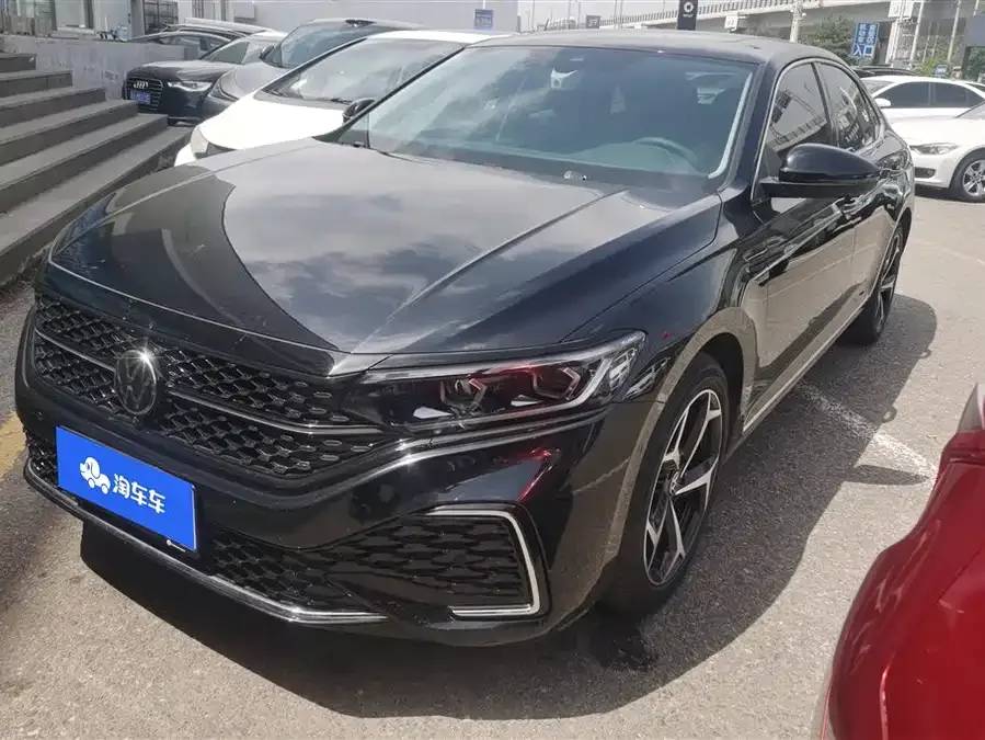 Volkswagen Passat 2025