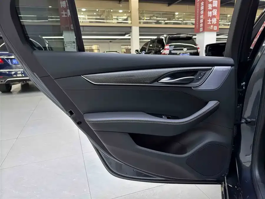 Cadillac CT5 2022 28T Platinum Type 2022 — миниатюра 4