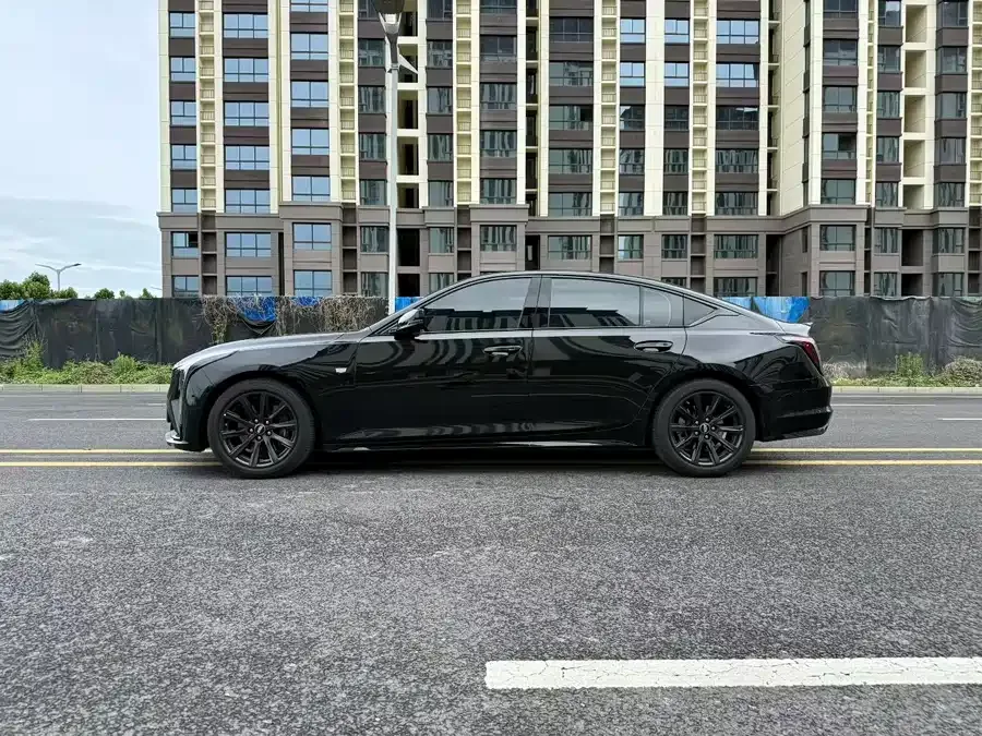 Cadillac CT5 2025 28T Track Performance Edition 2025 — миниатюра 5
