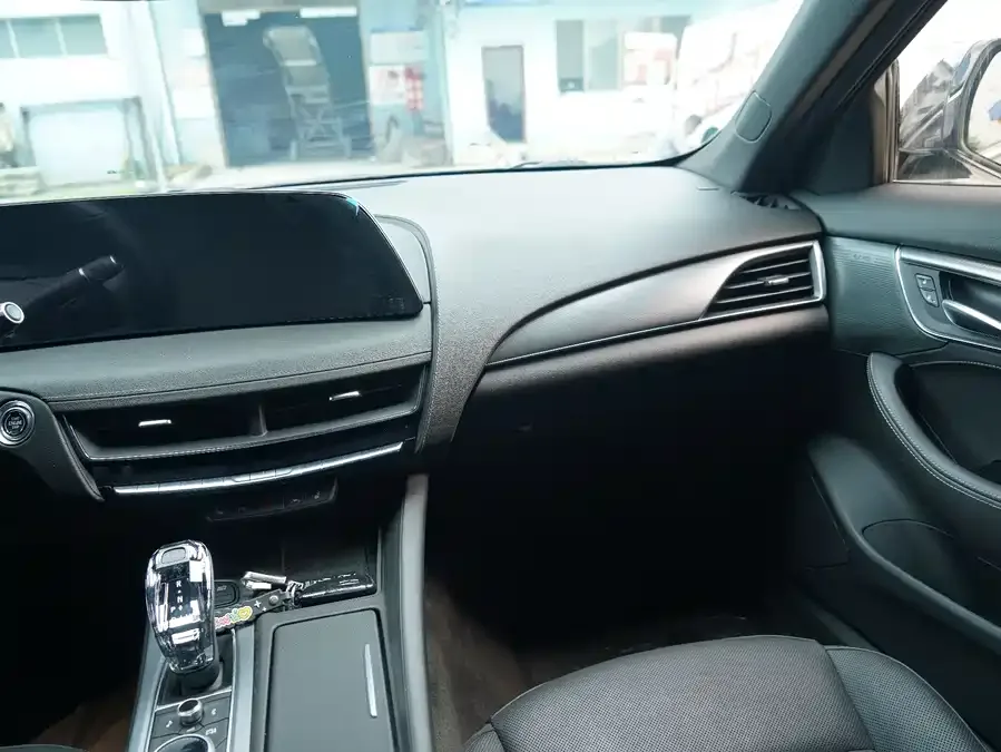 Cadillac CT5 2024 28T Luxury Pro 2024 — миниатюра 4