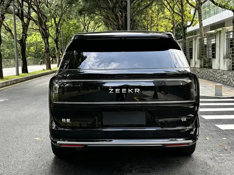 Zeekr 9X Extreme Krypton 9X 2025 Hyper Edition 70kWh 2026 — миниатюра 2