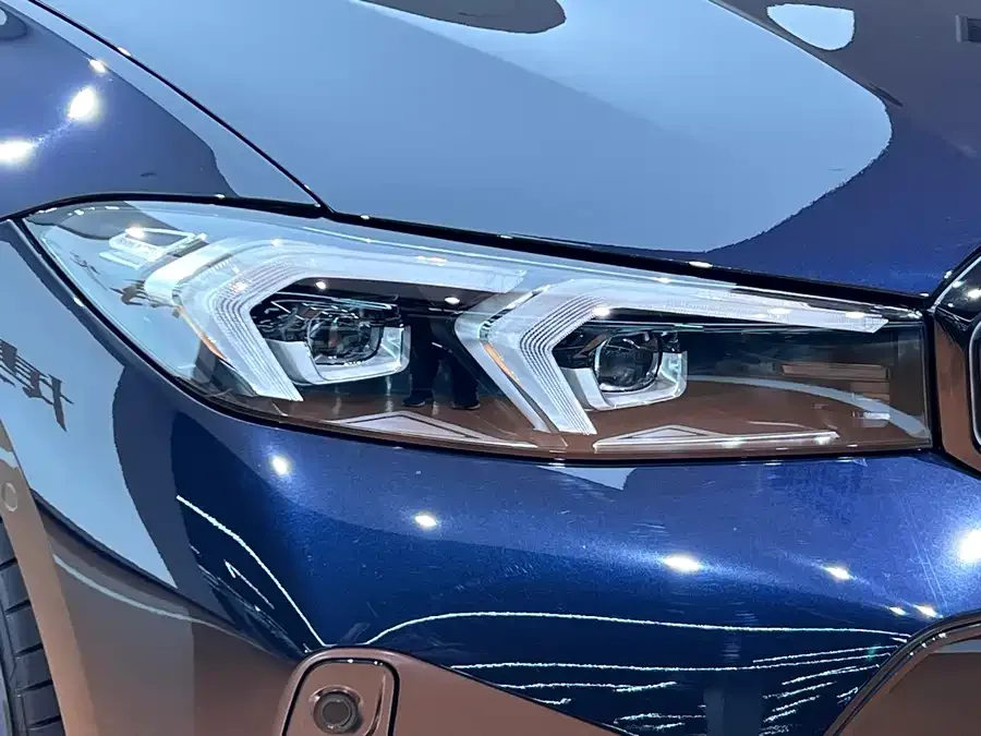 BMW 3 Series BMW 3 Series 2025 330Li M Sport Night Edition 2026 — миниатюра 2