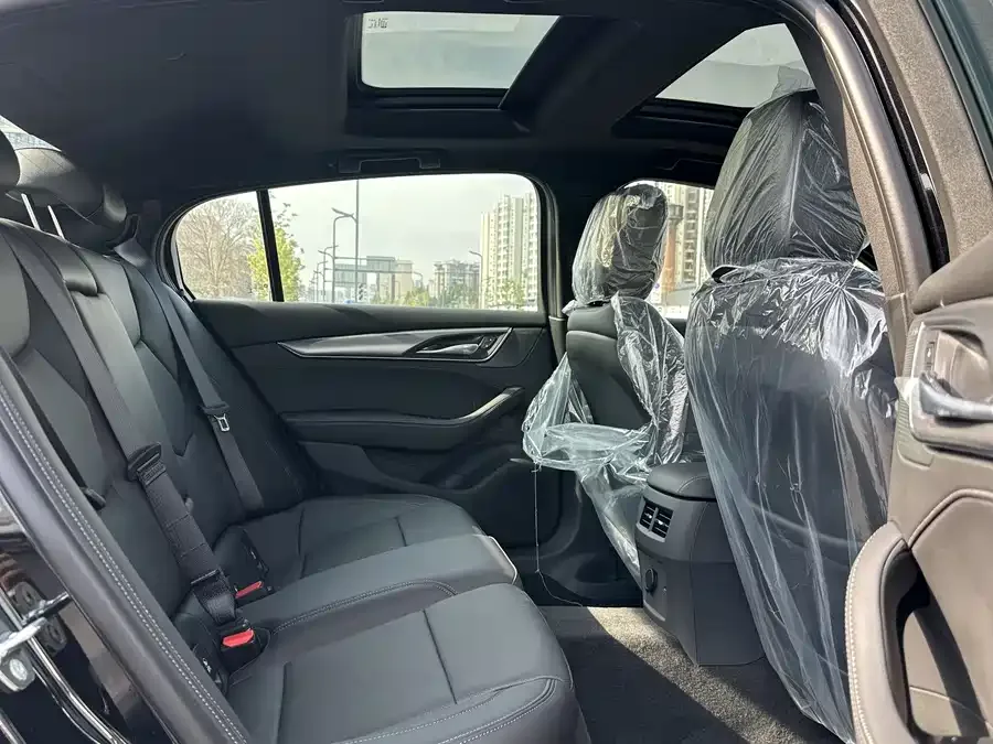 Cadillac CT5 2024 28T Luxury Pro 2026 — миниатюра 5