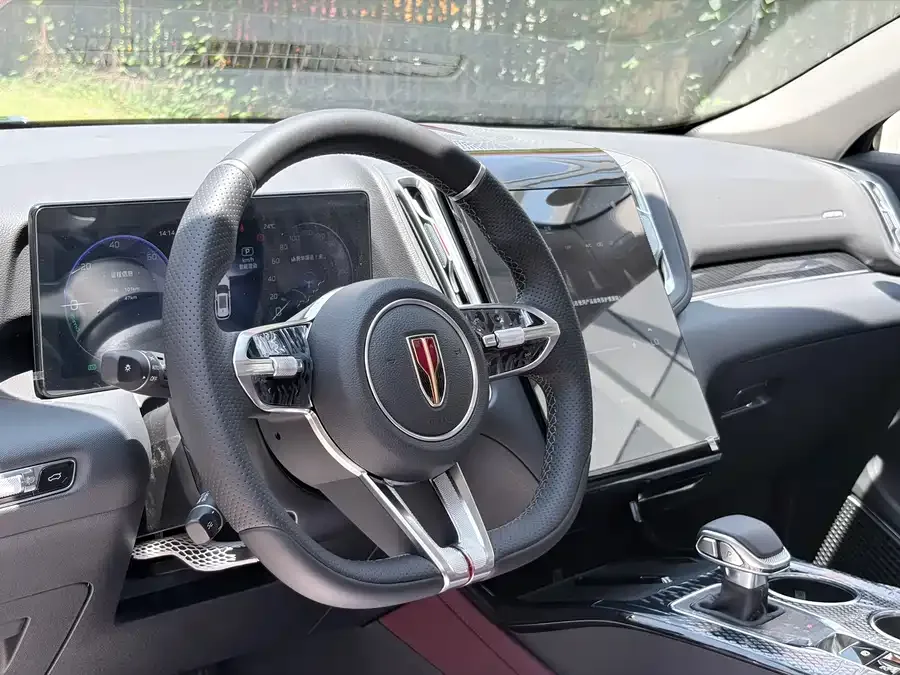 Hongqi HS3 PHEV Hongqi HS3 PHEV 2025 125km Jinwei PLUS 2 Millionth Commemorative Edition 2026 — миниатюра 4
