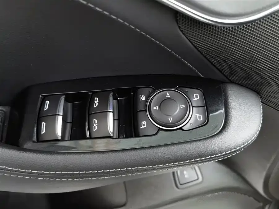 Cadillac CT5 2022 28T Luxury Edition (Standard Edition) 2022 — миниатюра 3