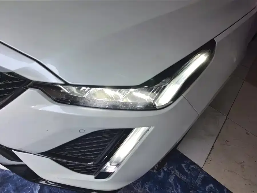 Cadillac CT5 2023 28T Platinum 2024 — миниатюра 2