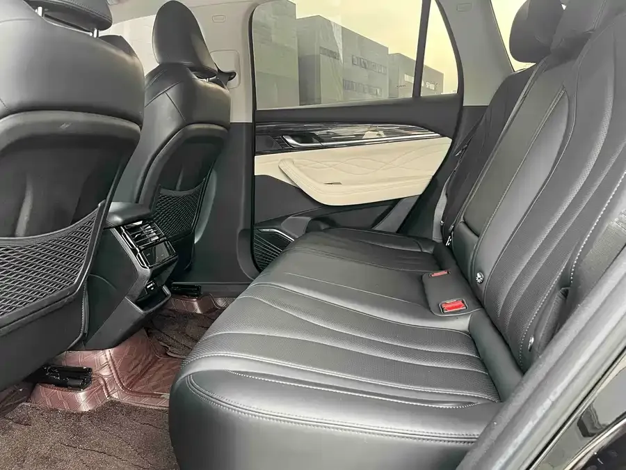 Geely Monjaro Xingyue L 2023 2.0TD High Power Automatic 2WD Flagship Model 2023 — миниатюра 2