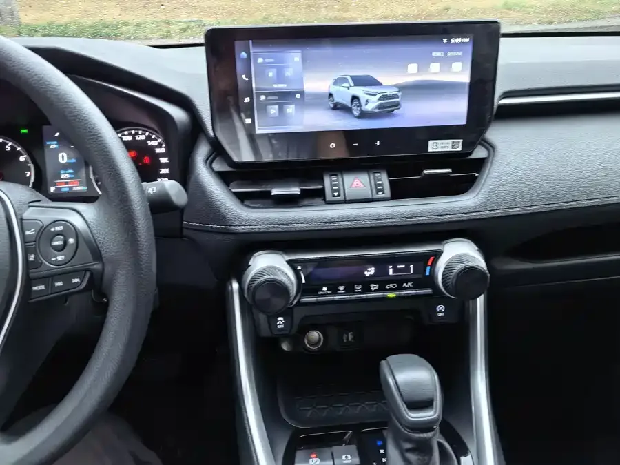 Toyota RAV4 RAV4 Rongfang 2024 2.0L CVT 2WD Urban Edition 2025 — миниатюра 3