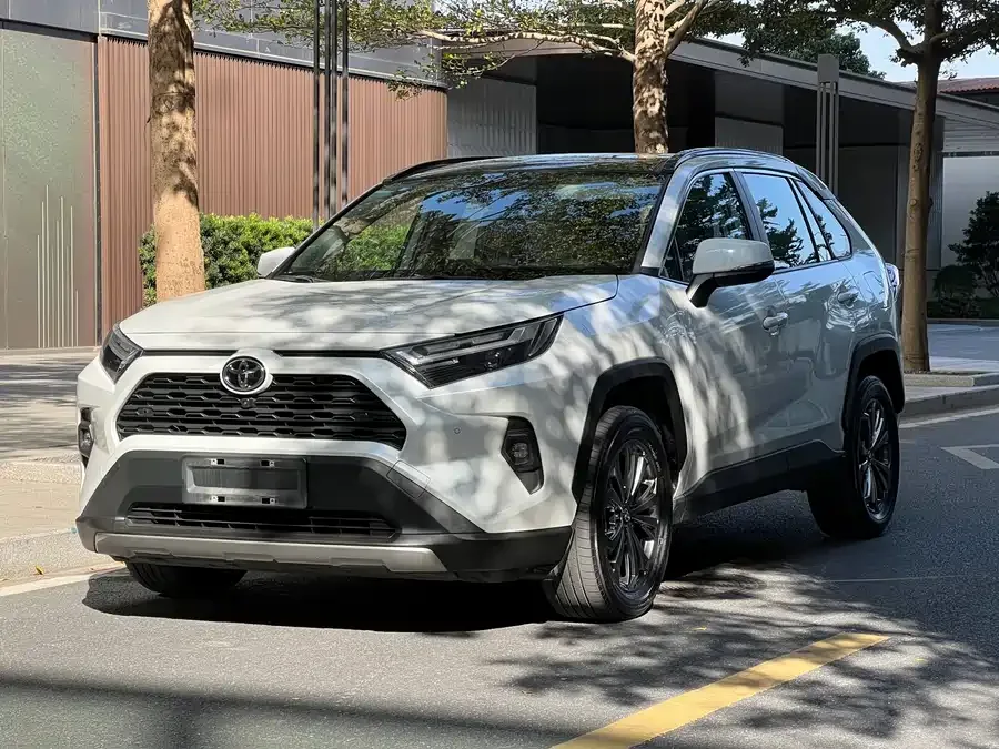 Toyota RAV4 RAV4 Rongfang 2023 2.0L CVT 2WD Fashion PLUS Edition 2023 — фото 1, купить с доставкой в Москву