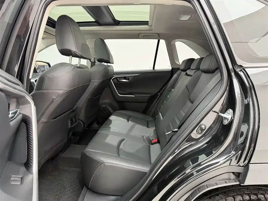 Toyota RAV4 RAV4 Rongfang 2023 2.0L CVT 2WD Fashion PLUS Edition 2024 — миниатюра 5
