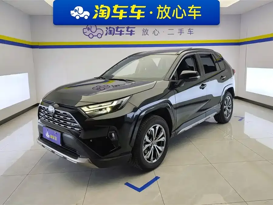 Toyota RAV4 RAV4 Rongfang 2024 2.0L CVT 2WD Fashion PLUS Edition 2025 — фото 1, купить с доставкой в Москву