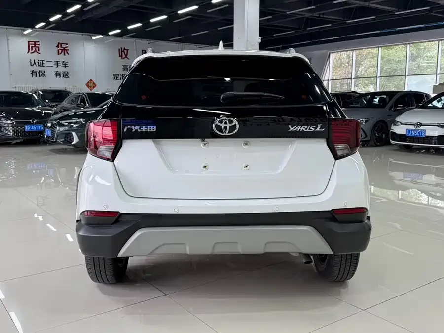 Toyota Yaris L YARiS L 2022 YARiS X 1.5L CVT Luxury PLUS Edition 2023 — миниатюра 2