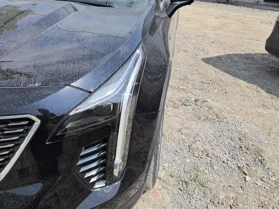Cadillac XT4 2022 28T two-wheel drive luxury model 2022 — миниатюра 2