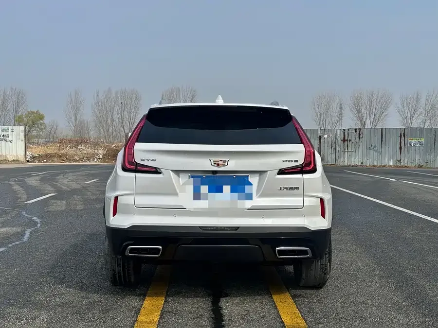 Cadillac XT4 2024 28T 2WD Luxury 2025 — миниатюра 5