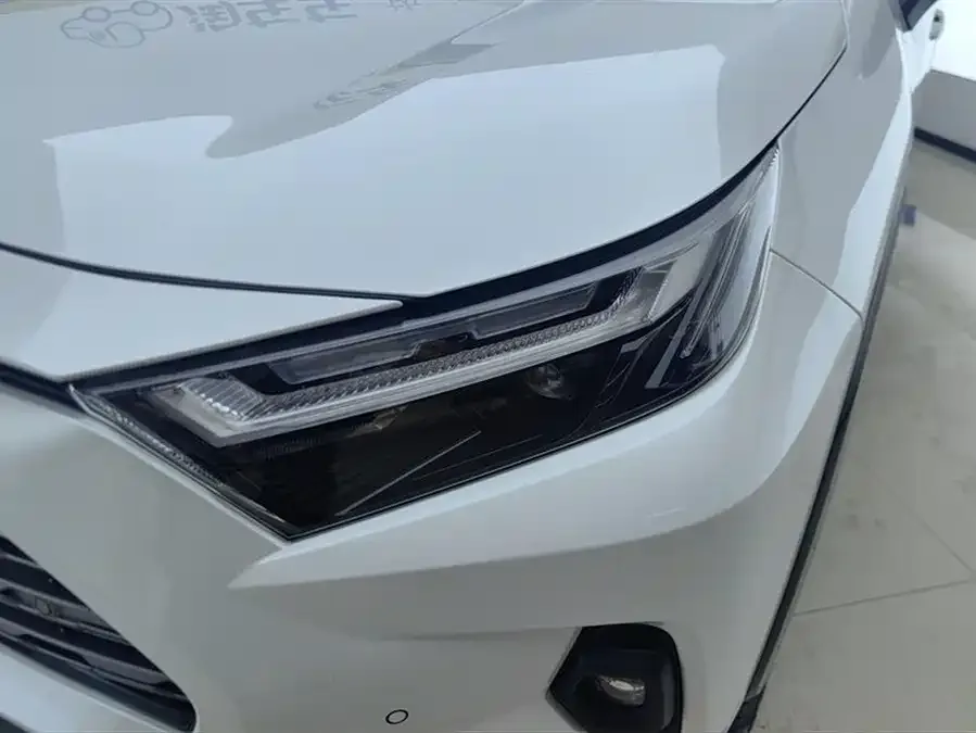 Toyota RAV4 RAV4 Rongfang 2024 2.0L CVT 2WD Fashion PLUS Edition 2025 — миниатюра 5