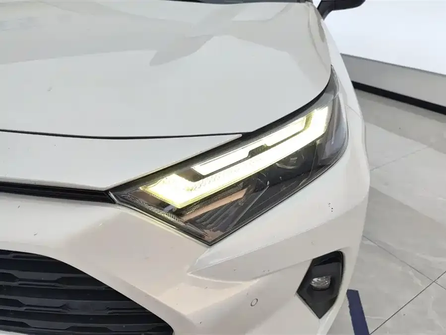 Toyota RAV4 RAV4 Rongfang 2023 Dual Engine 2.5L E-CVT 4WD Elite Plus Edition 2023 — миниатюра 5
