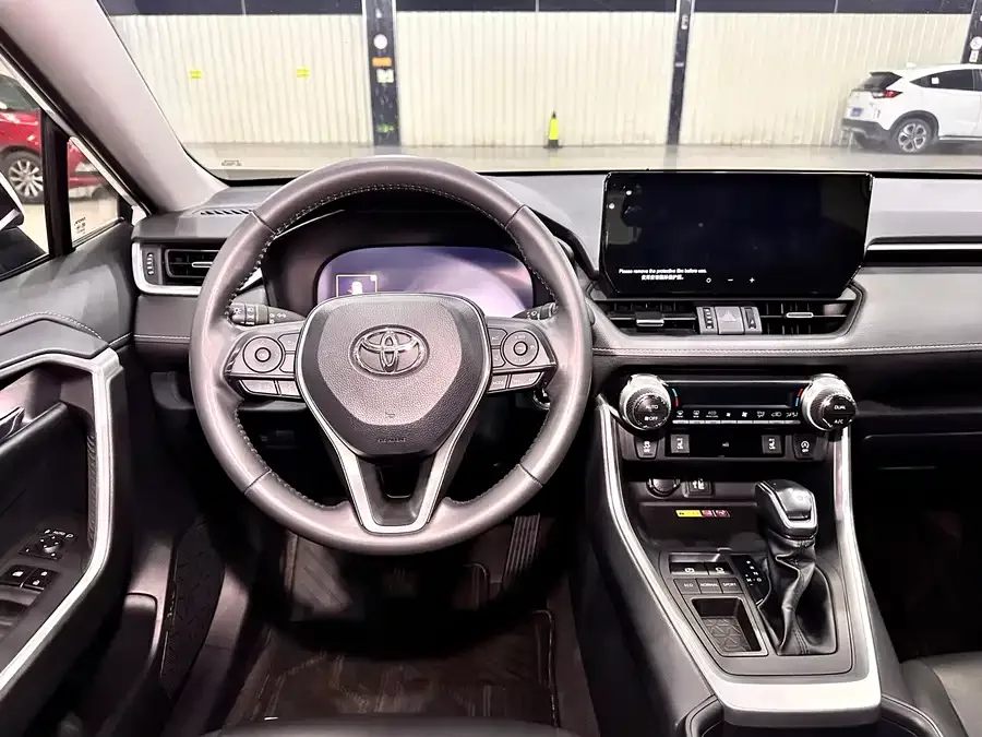 Toyota RAV4 RAV4 Rongfang 2023 2.0L CVT 2WD Fashion PLUS Edition 2024 — миниатюра 5