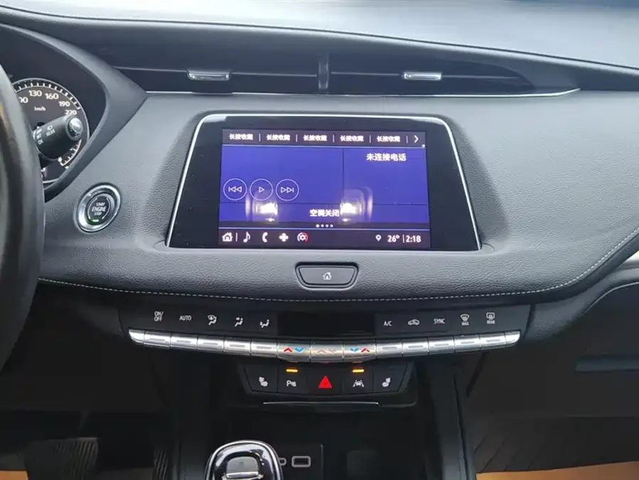 Cadillac XT4 2022 28T two-wheel drive luxury model 2022 — миниатюра 4