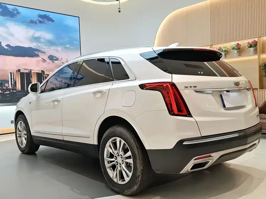 Cadillac XT5 2022 2.0T two-wheel drive luxury model 2023 — миниатюра 2