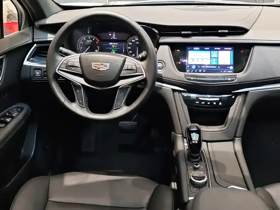 Cadillac XT5 2022 2.0T two-wheel drive luxury model 2023 — миниатюра 3