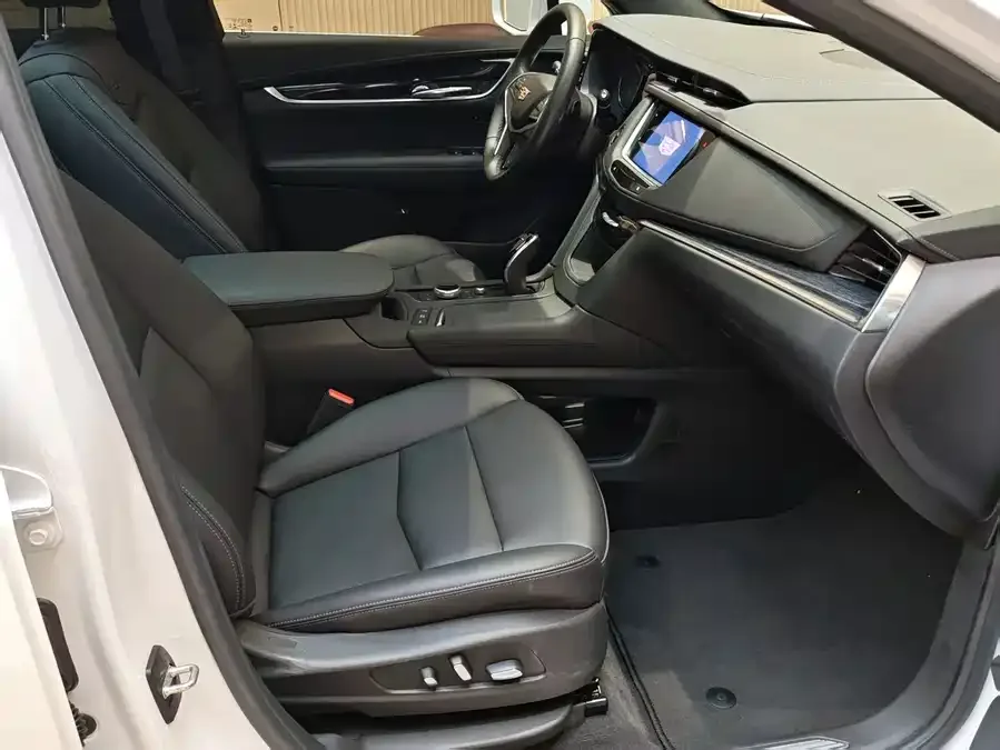 Cadillac XT5 2022 2.0T two-wheel drive luxury model 2023 — миниатюра 4