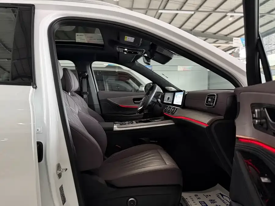 Chery Tiggo 9 Tiggo 9 2025 2.0T Automatic 2WD Premium Edition 5 Seaters 2025 — миниатюра 5