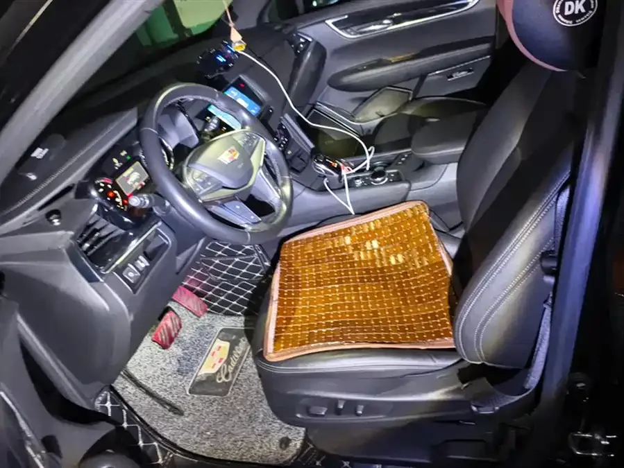 Cadillac XT5 2021 2.0T 4WD Luxury Edition 2022 — миниатюра 3