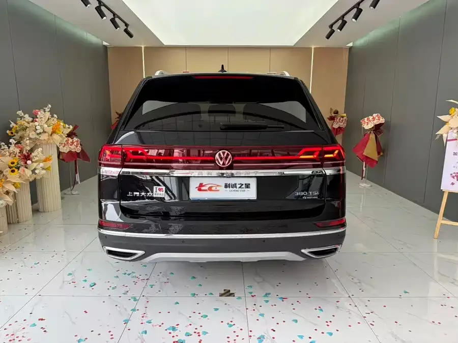 Volkswagen Teramont 2024 Touron 380TSI 4WD Dragon Edition 2024 — миниатюра 2