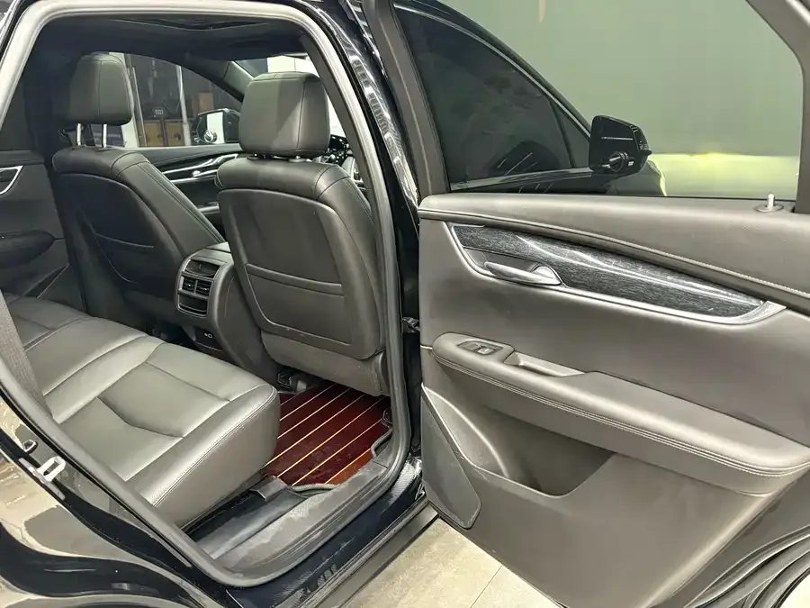 Cadillac XT5 2022 2.0T two-wheel drive luxury model 2022 — миниатюра 5