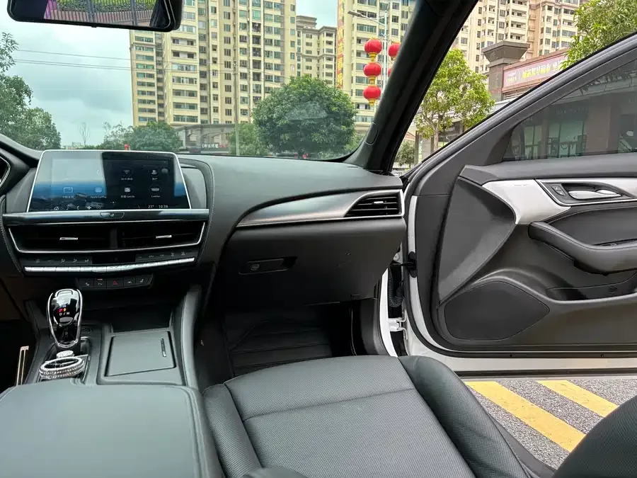 Cadillac CT5 2023 28T Premium Edition 2023 — миниатюра 4