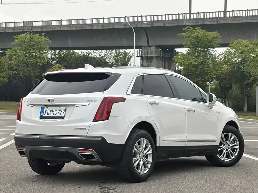 Cadillac XT5 2022 2.0T two-wheel drive luxury model 2022 — миниатюра 2
