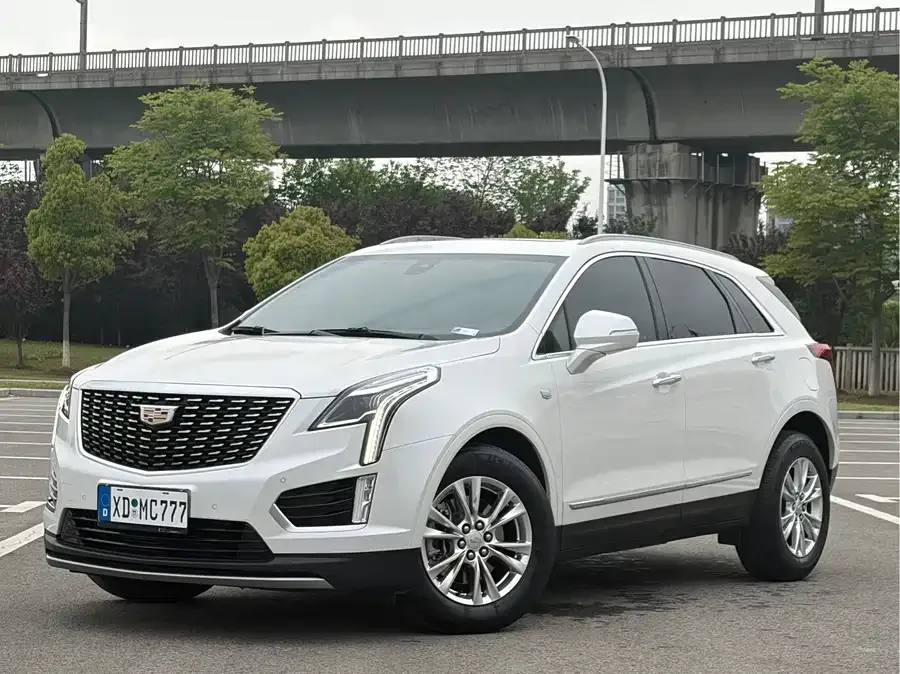 Cadillac XT5 2022 2.0T two-wheel drive luxury model 2022 — фото 1, купить с доставкой в Москву