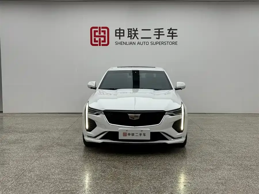 Cadillac CT4 2022 28T Fashion Model 2023 — миниатюра 2