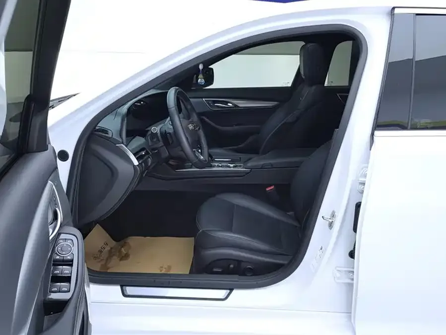 Cadillac CT5 2024 28T Luxury Pro 2024 — миниатюра 3