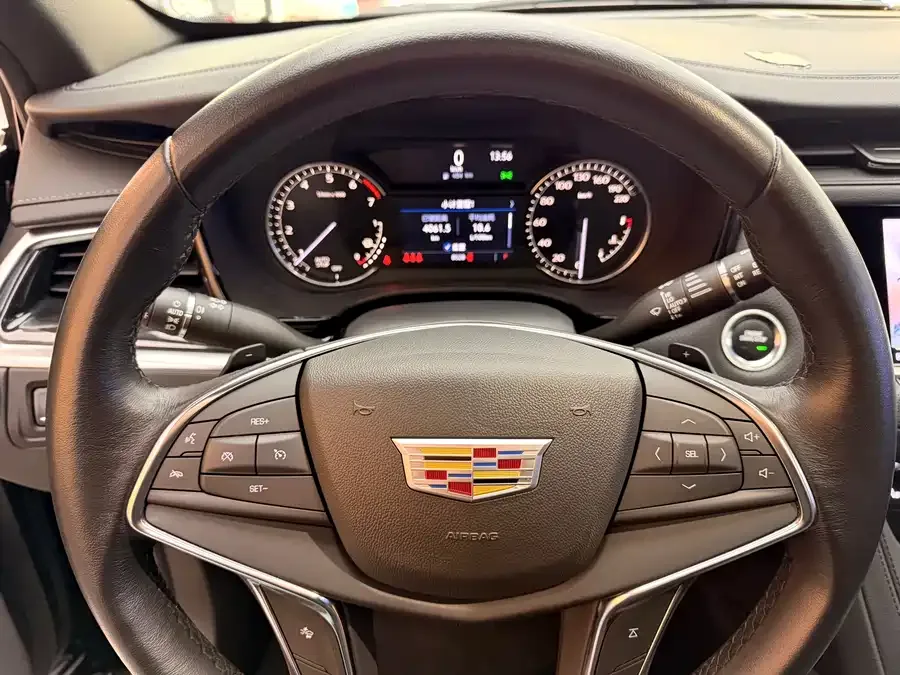 Cadillac XT5 2022 2.0T two-wheel drive luxury model 2022 — миниатюра 3