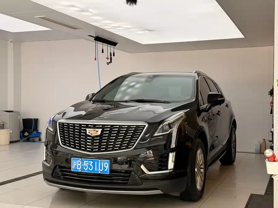Cadillac XT5 2022 2.0T two-wheel drive luxury model 2022 — фото 1, купить с доставкой в Москву