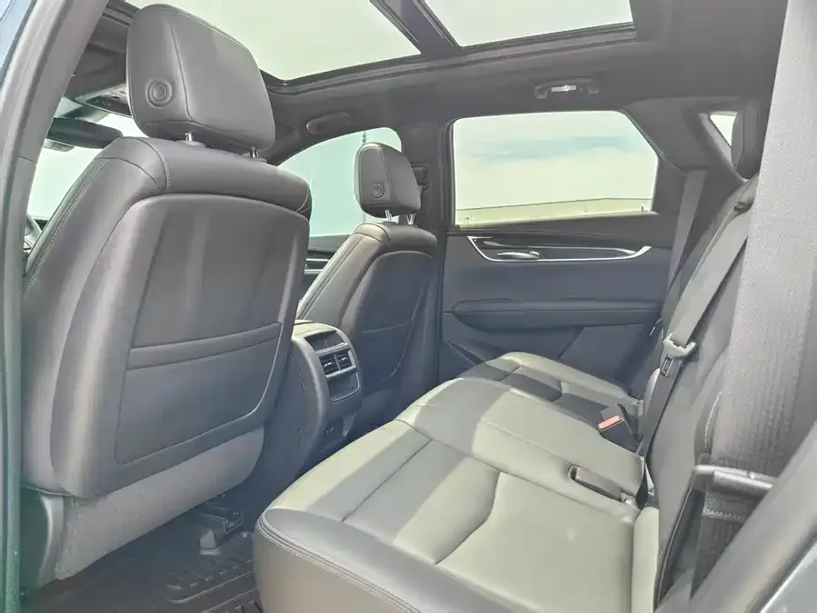 Cadillac XT5 2024 2.0T 2WD Fashion Edition 2024 — миниатюра 5