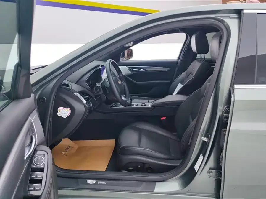 Cadillac CT5 2022 28T Luxury Edition (Standard Edition) 2023 — миниатюра 3