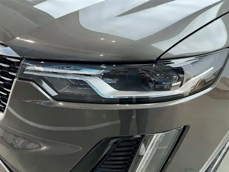 Cadillac XT6 2021 2.0T 7-seat 4WD Fashion Edition 2022 — миниатюра 3