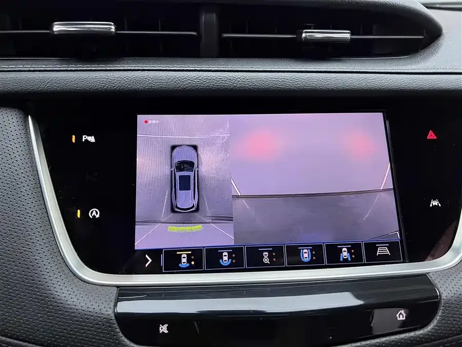 Cadillac XT6 2021 2.0T 7-seat 4WD Fashion Edition 2022 — миниатюра 5