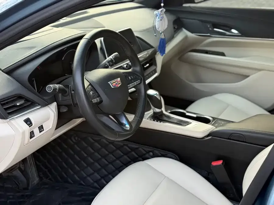 Cadillac CT4 2023 25T Luxury Edition 2023 — миниатюра 2
